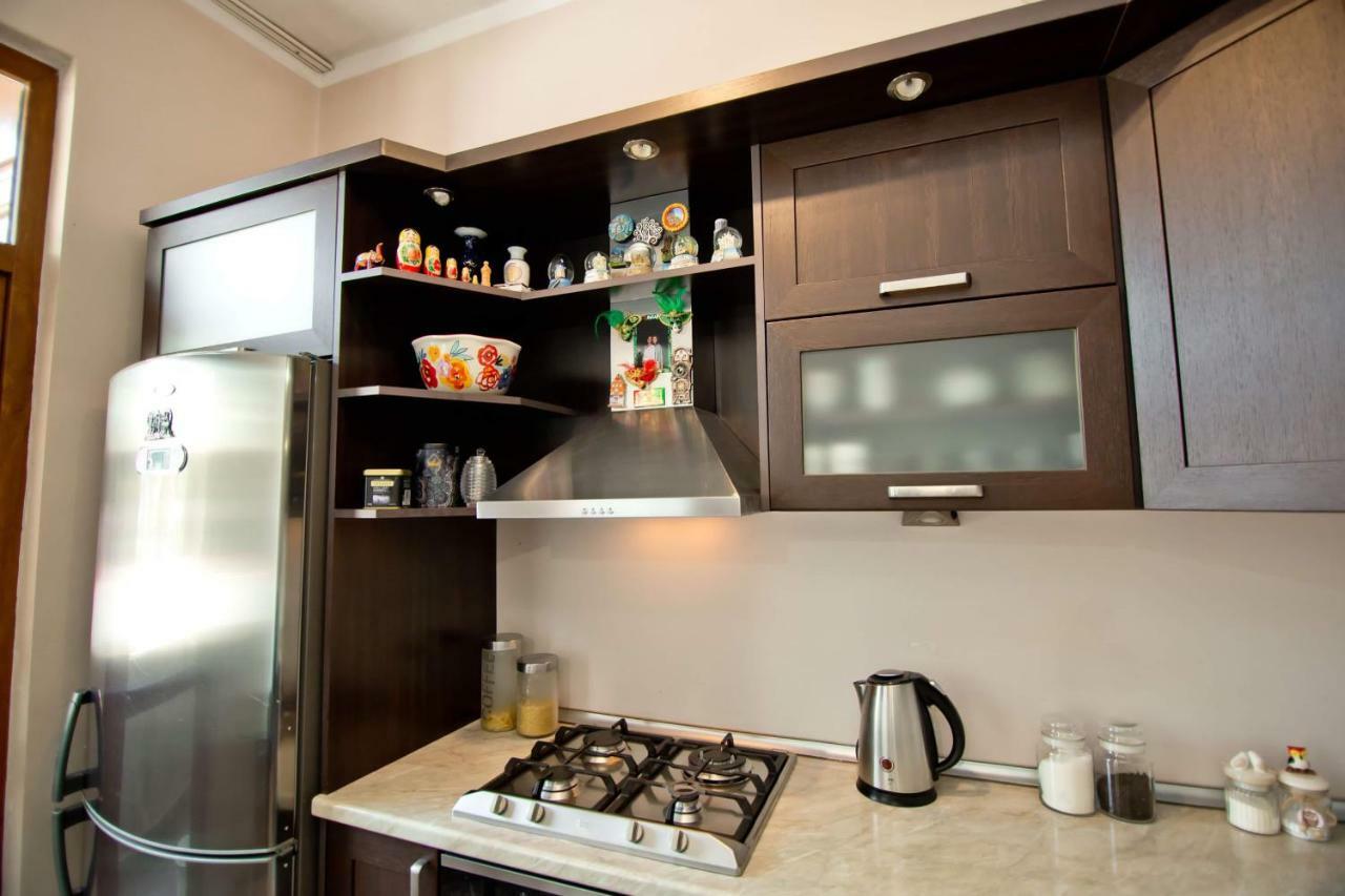 Apartment On Gorgiladze 25 Batumi Exterior photo